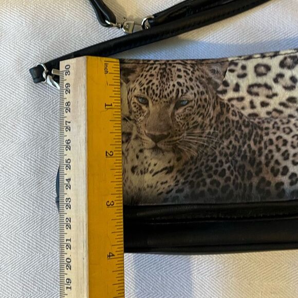 Rare 🔥 ICON Los Angeles‎ Snow Leopard designer leather crossbody bag, NWOT. - Picture 11 of 14
